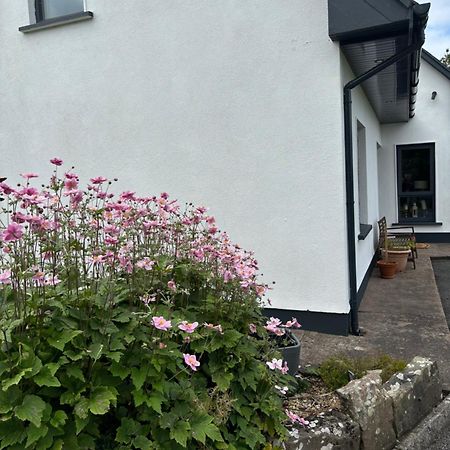 Westport Coastal Lodge Exteriör bild